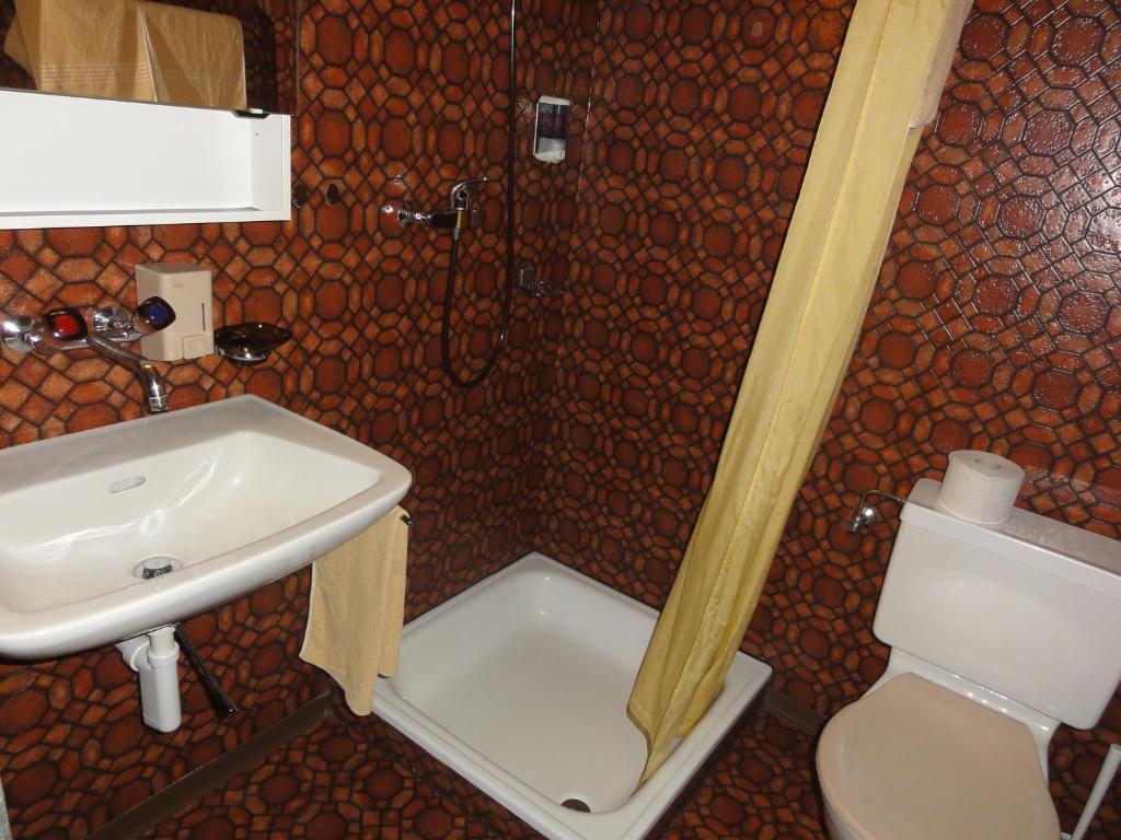 Hotel Tenne Lenk Bilik gambar